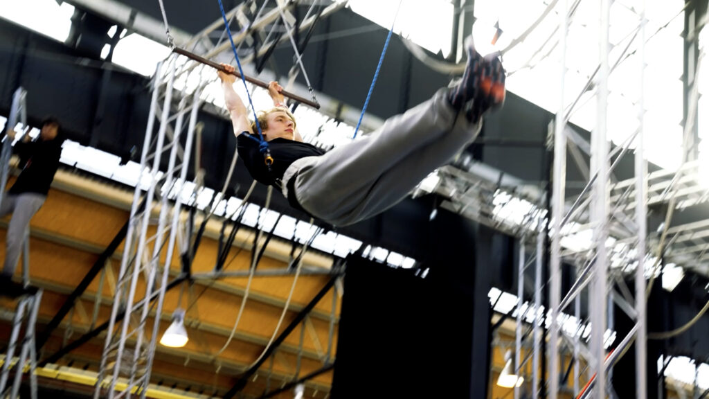 Ell Circo D'ell Fuego, MAD Convention, Vliegende Trapeze, foto: Jasper Léonard
