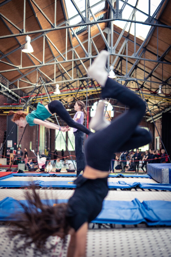 Ell Circo D'ell Fuego, MAD Convention, Ysabel Jongeneelen