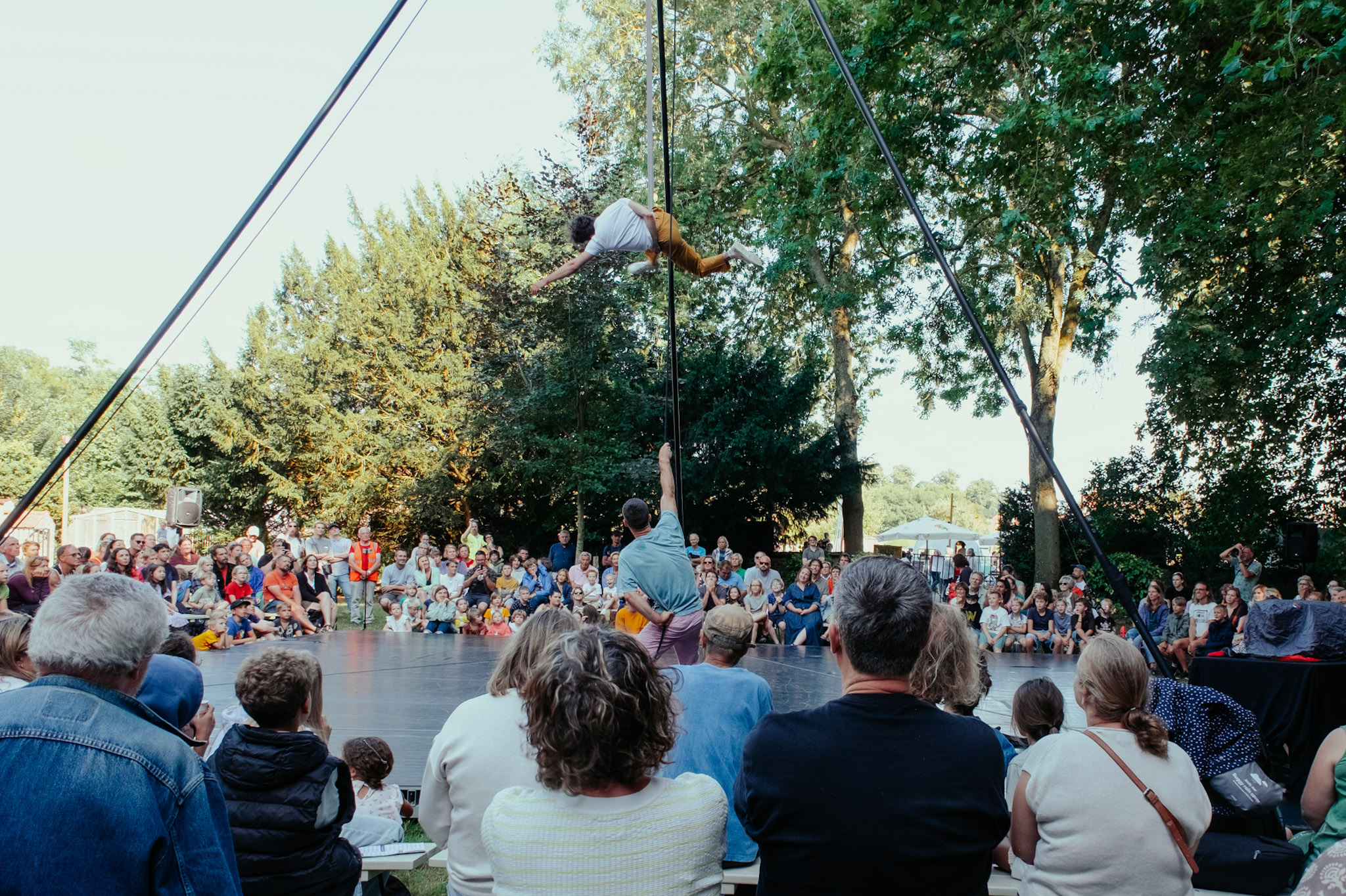Ell Circo D’ell Fuego, Circus boeken, Company Alud, Tangled Up, Foto: Cato Crevits